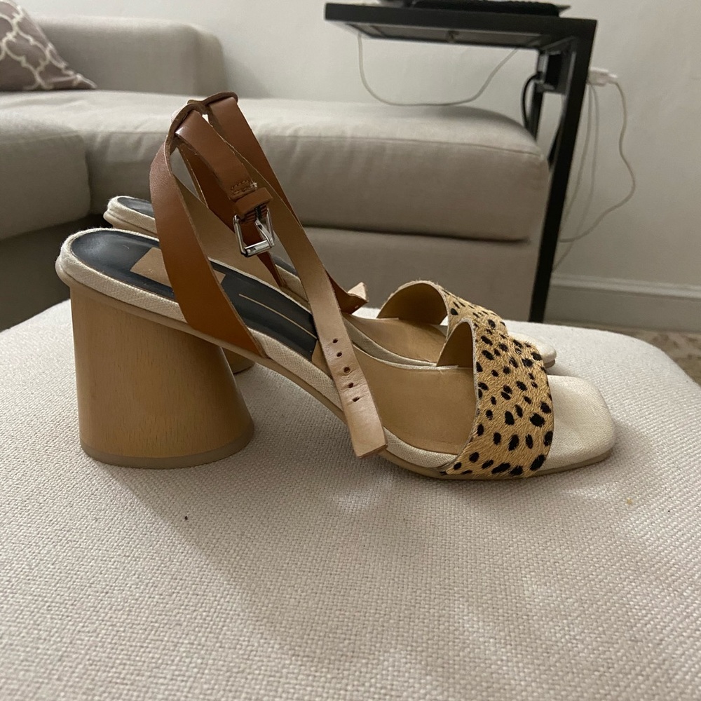 Heels - Picture 4 of 4